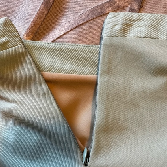 Long skirt - Picture 3 of 4